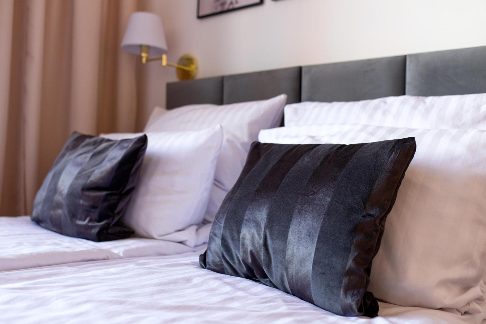 Discover Krakow Apartments - Lubomirskiego St - Classic & Modern - Near Main Station, Netflix And Ac Eksteriør bilde