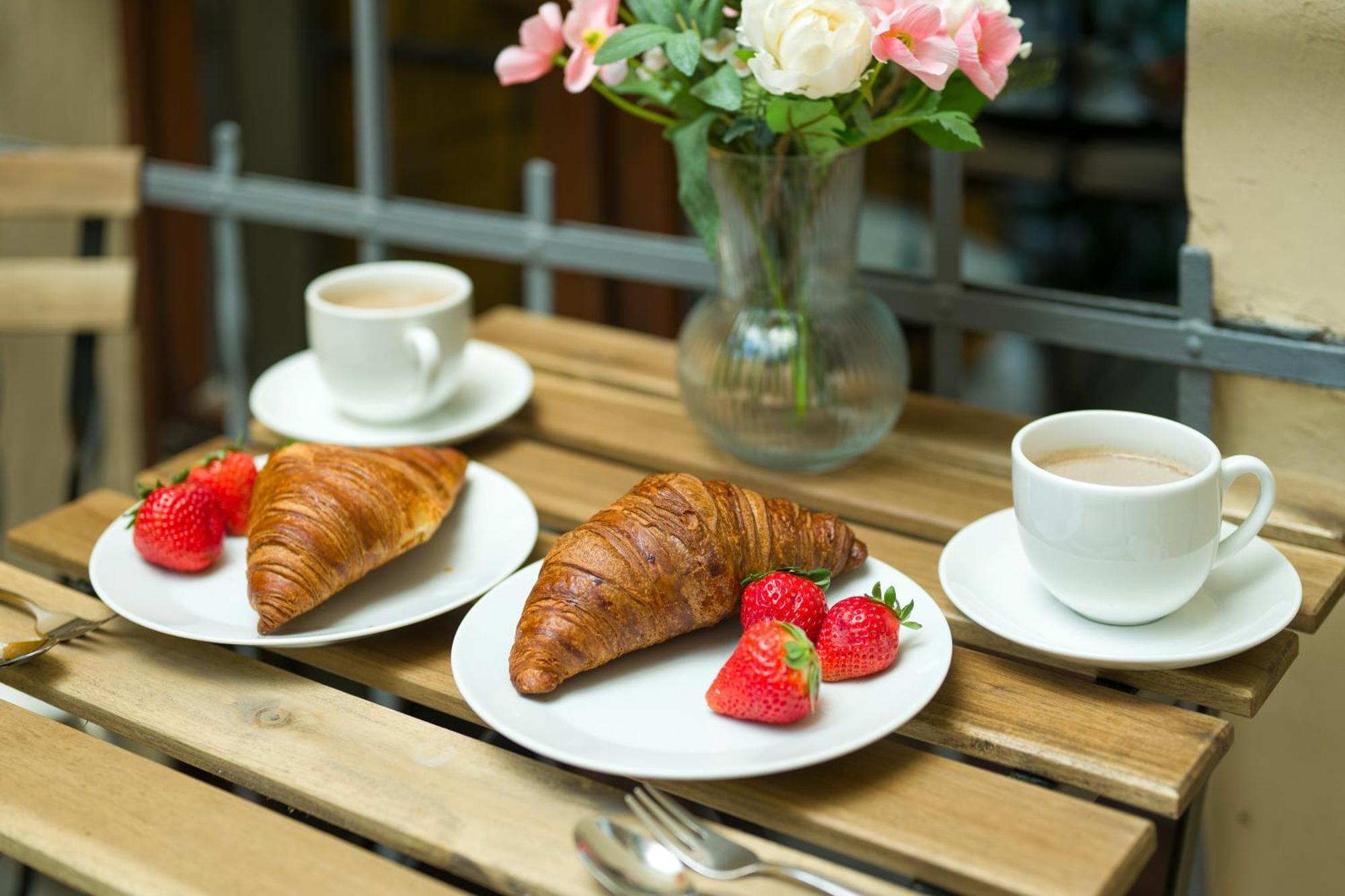 Discover Krakow Apartments - Lubomirskiego St - Classic & Modern - Near Main Station, Netflix And Ac Eksteriør bilde